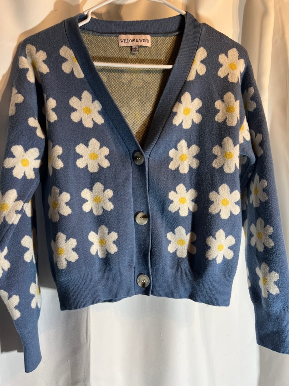Willow & Wind Blue Daisy V-Neck Button Cardigan